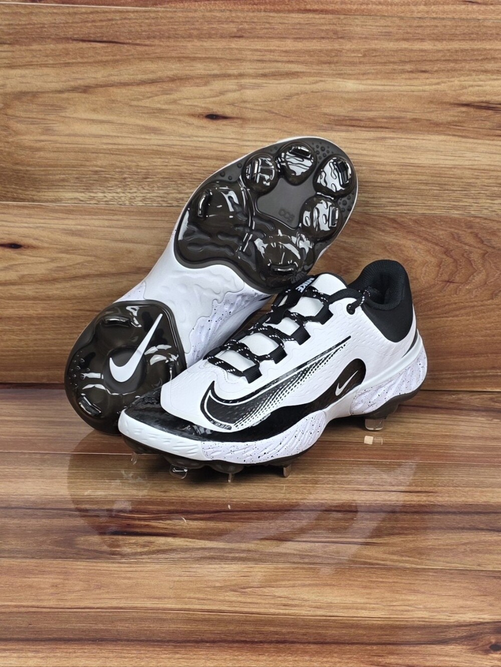 Nike Alpha Huarache Elite 4 Low White Metal Cleats Men's Size 9 FD2745-110